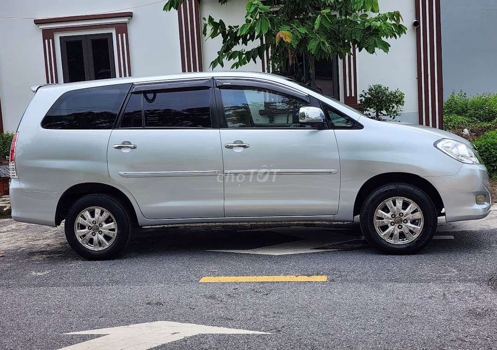 Toyota Innova G - ảnh 3
