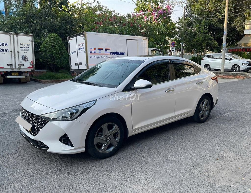 Hyundai Accent - ảnh 1