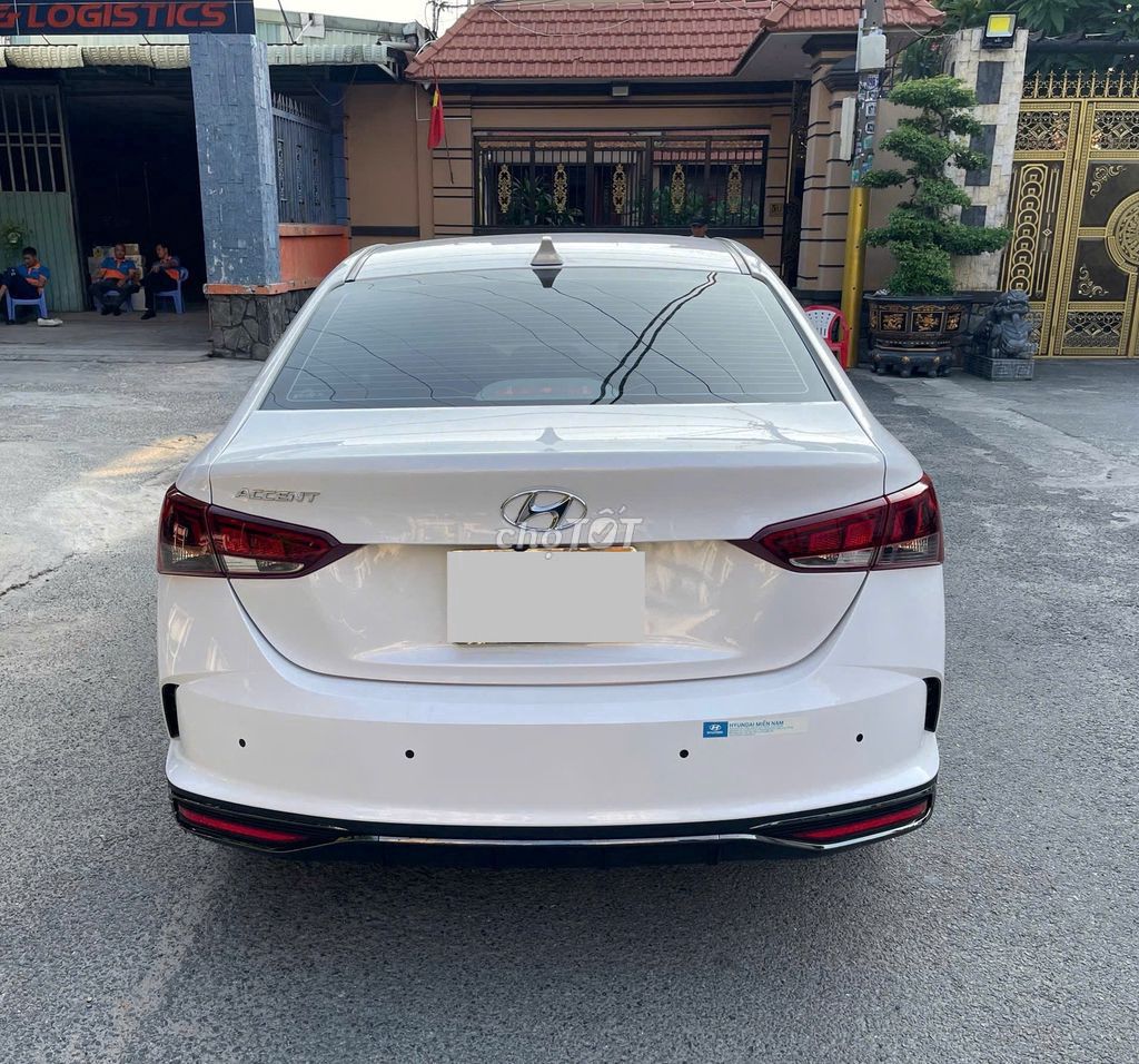Hyundai Accent - ảnh 2
