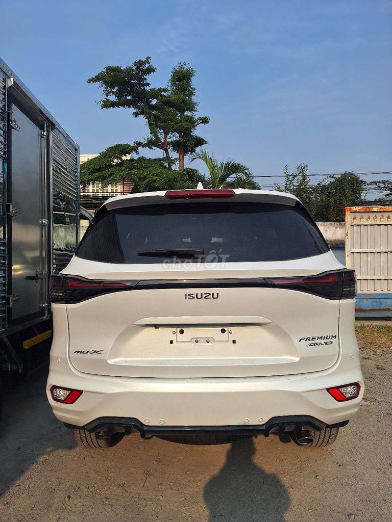 Isuzu - ảnh 4