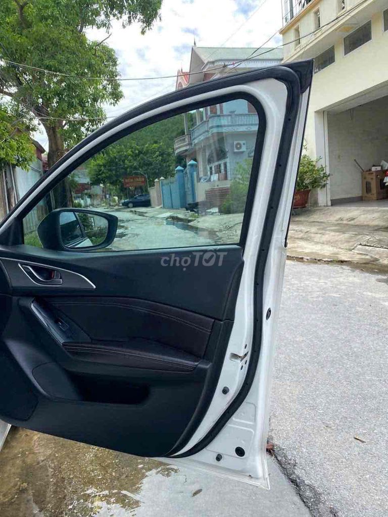 Mazda Mazda3 2018 - ảnh 4