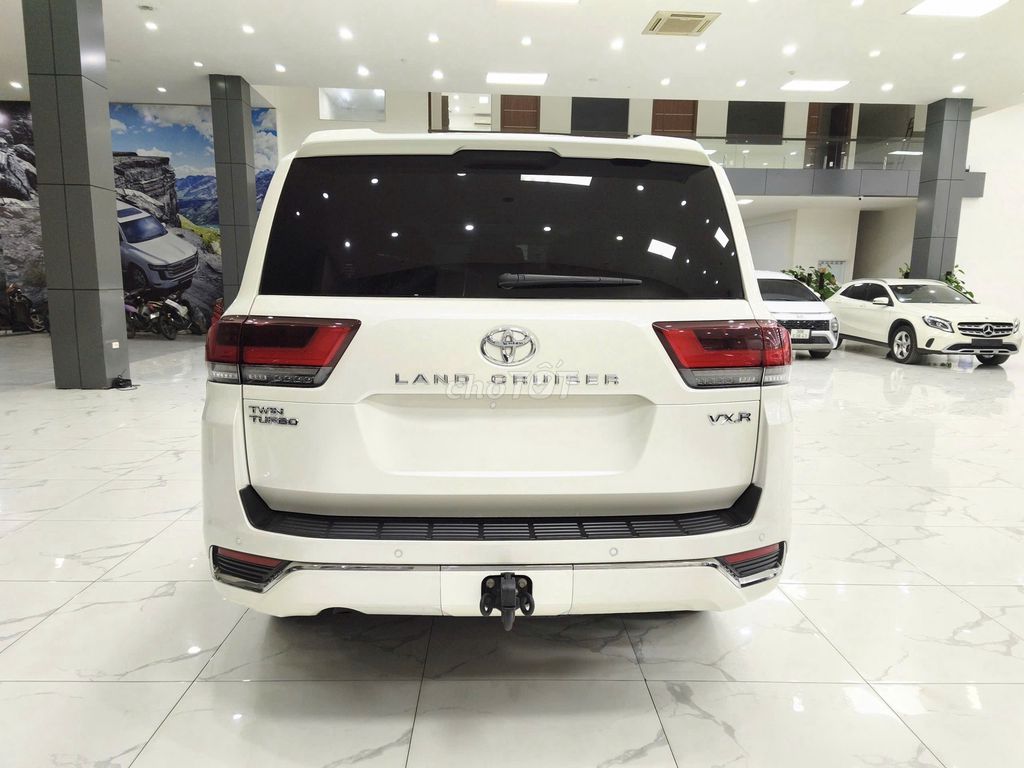 Toyota Land Cruiser LC300 2021 - ảnh 4