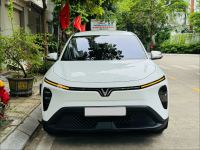 VinFast Limo Green AT 2025 - ảnh 1
