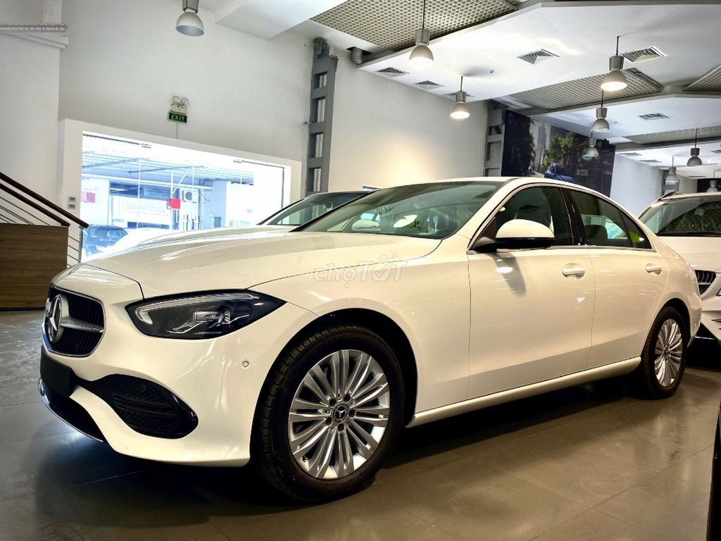 Mercedes-Benz 2026 - ảnh 1