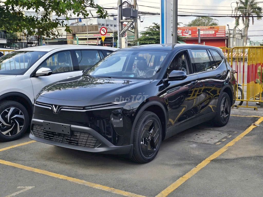 VinFast MPV 7 - ảnh 3