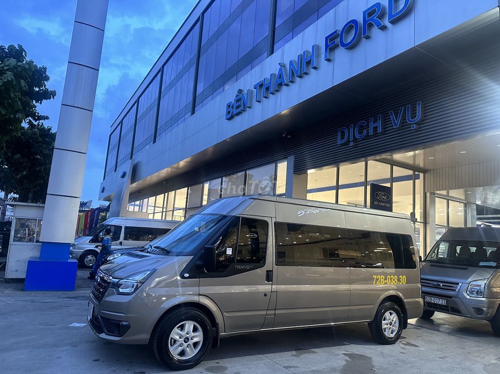Ford Transit - ảnh 1