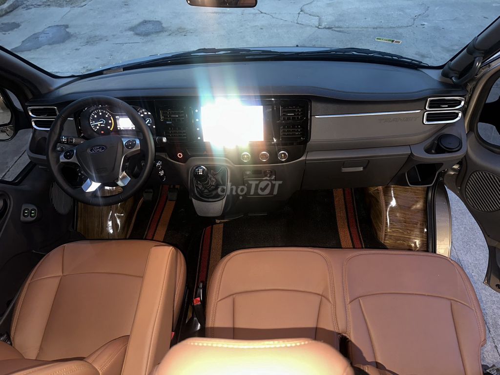 Ford Transit - ảnh 3