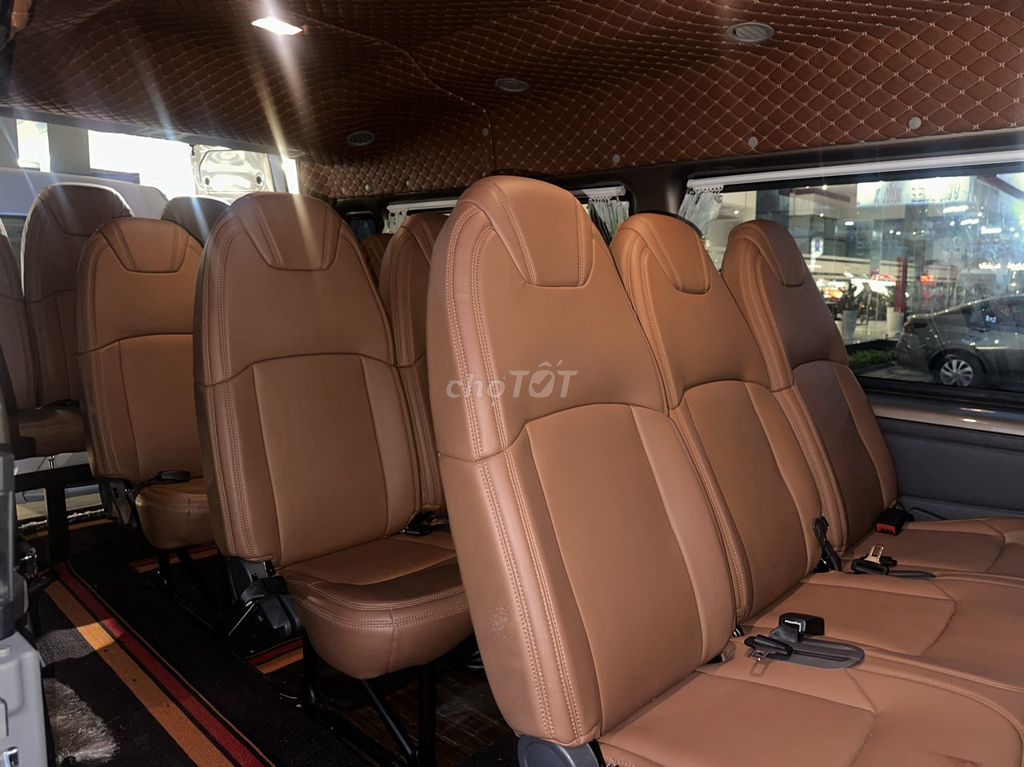 Ford Transit - ảnh 4