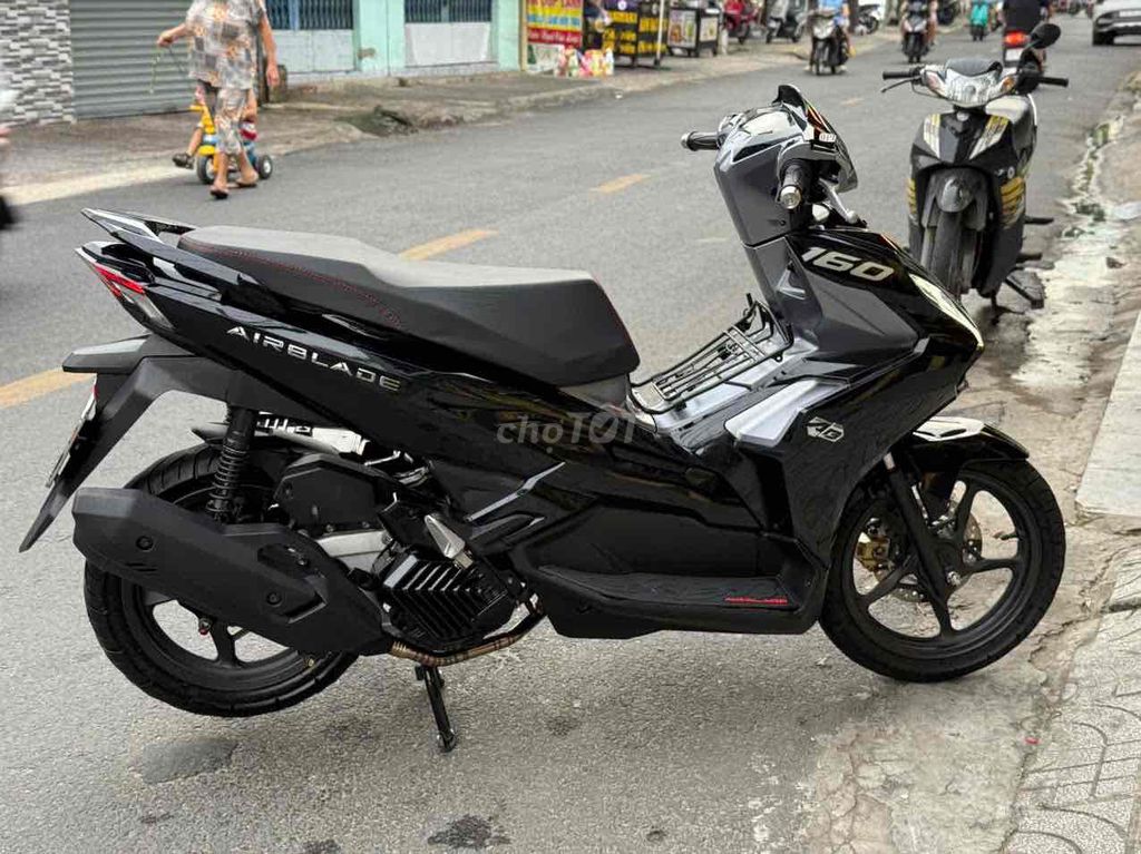 Airblade 2025 - ảnh 4