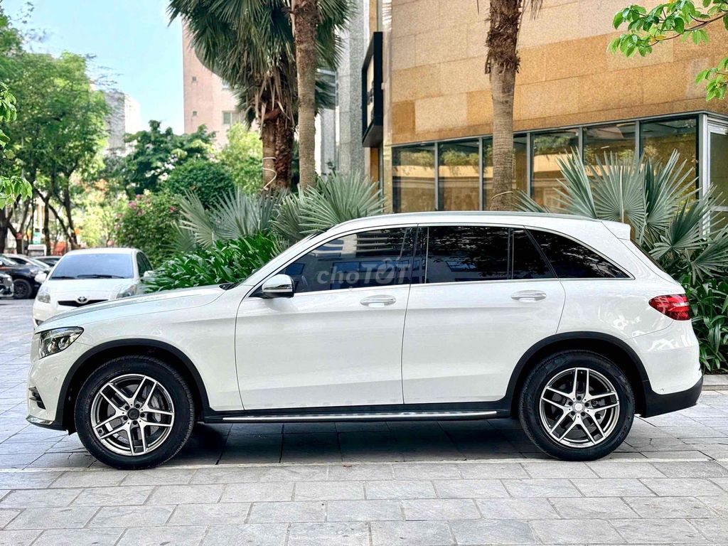 Mercedes-Benz GLC 2016 - ảnh 3