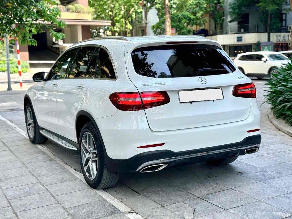 Mercedes-Benz GLC 2016 - ảnh 4