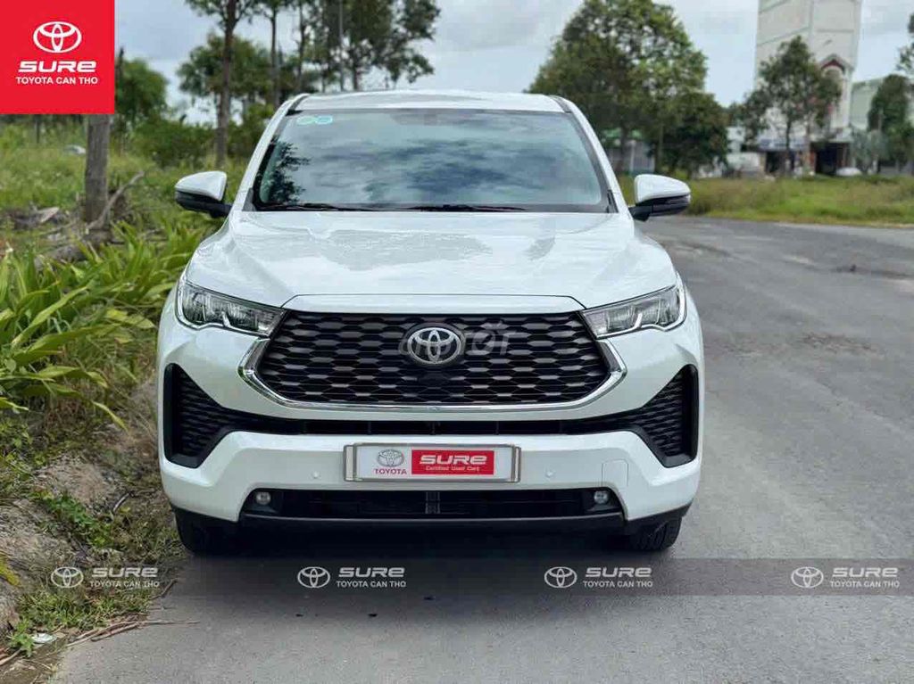 Toyota Innova Cross 2024 - ảnh 1