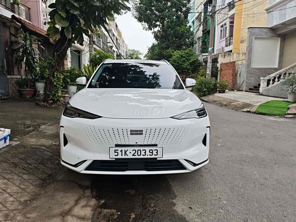 Geely 2025 - ảnh 1