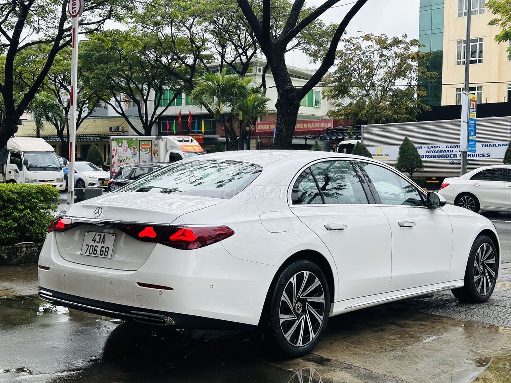Mercedes-Benz 2026 - ảnh 3