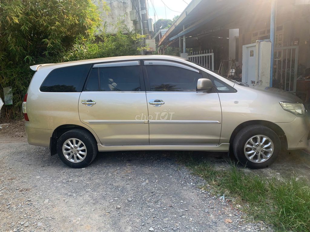 Toyota Innova 2014 - ảnh 5