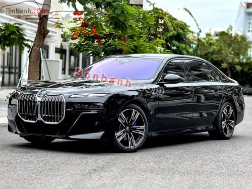 BMW 7 Series 735i M Sport 2023 - ảnh 2