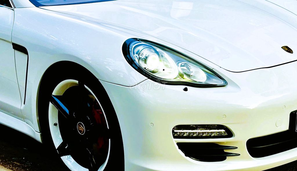 Porsche Panamera 2012 - ảnh 2