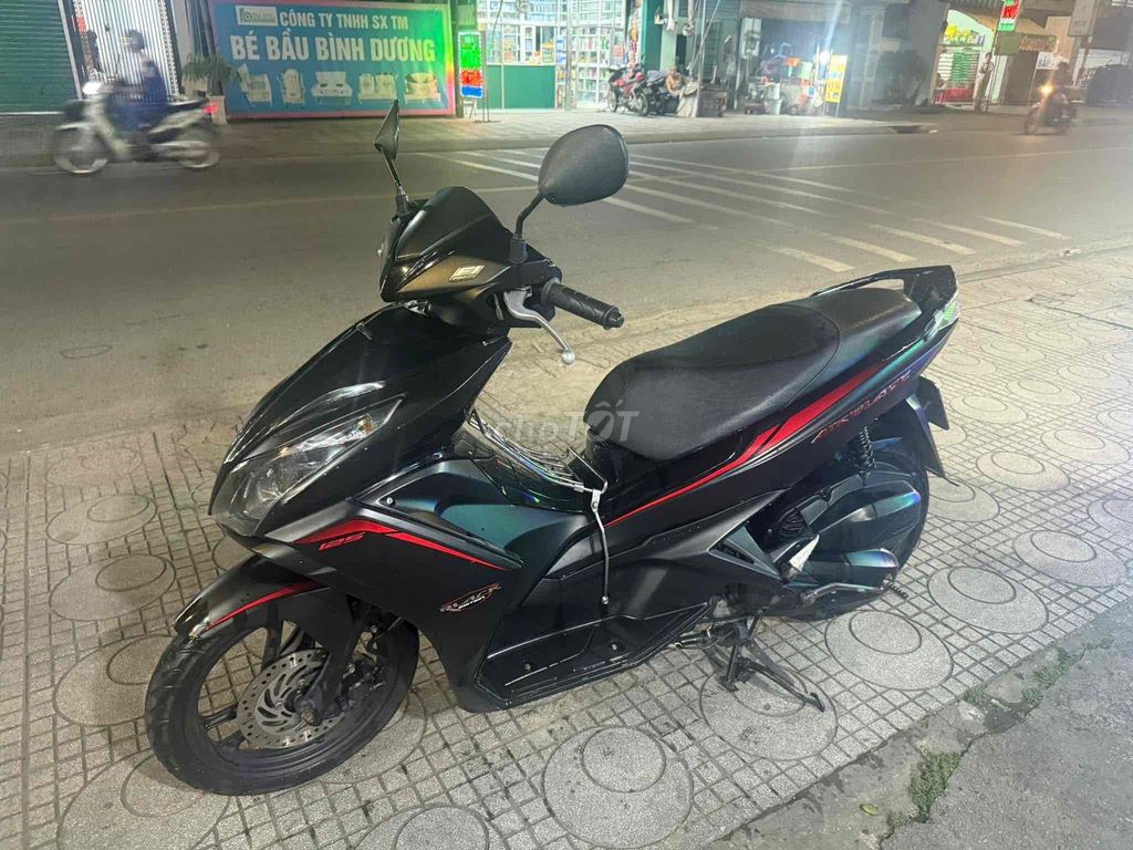 Honda Air Blade 2015 - ảnh 1