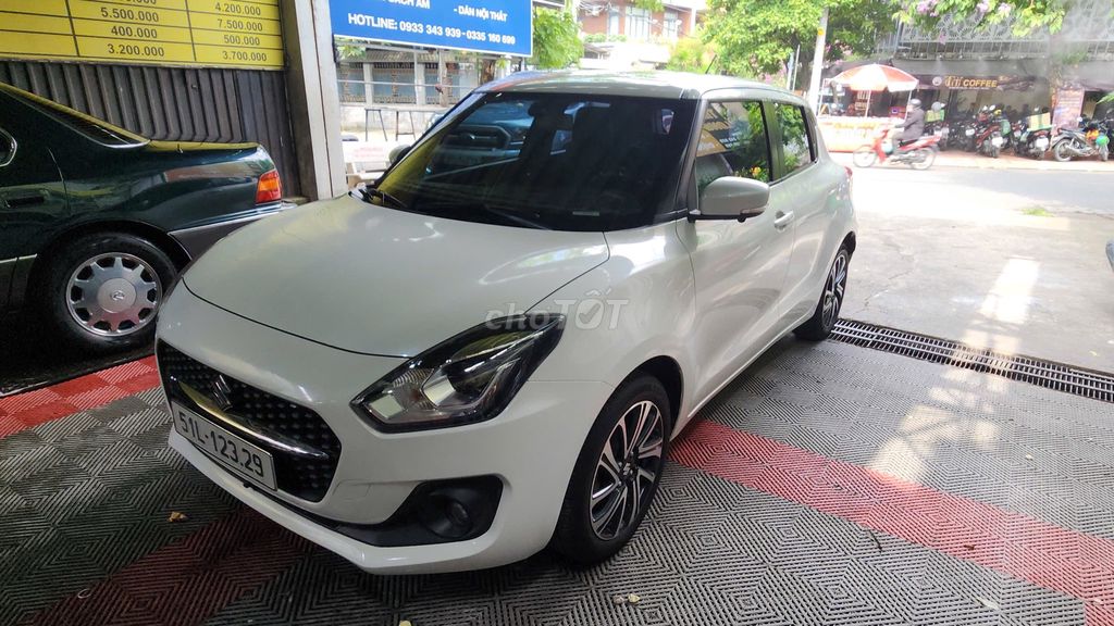 Suzuki Swift 2022 - ảnh 1
