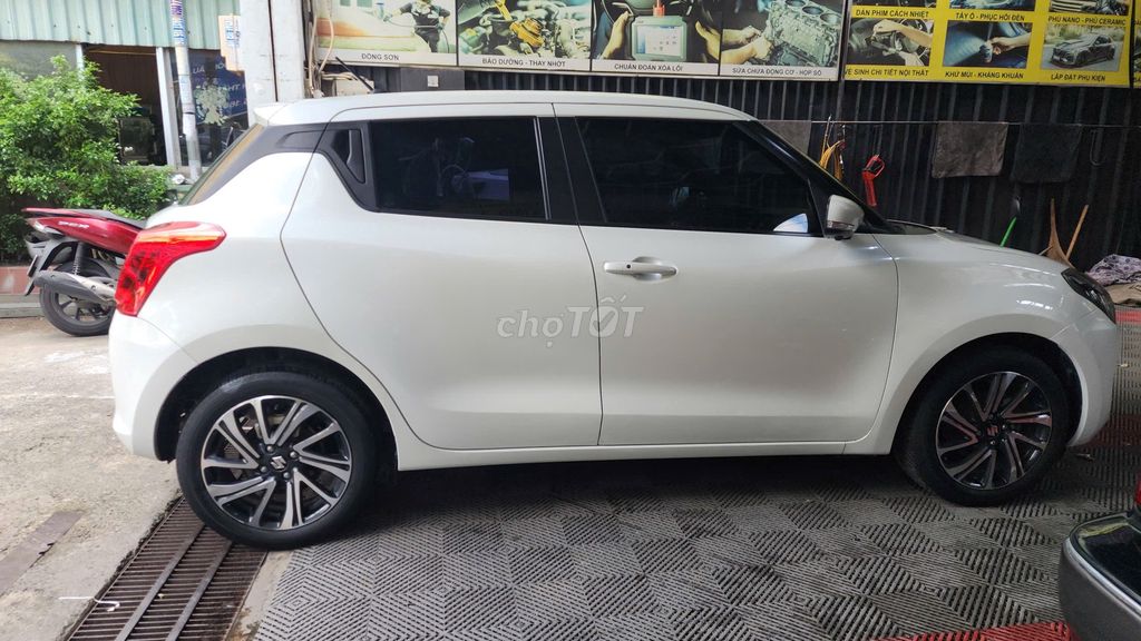 Suzuki Swift 2022 - ảnh 2