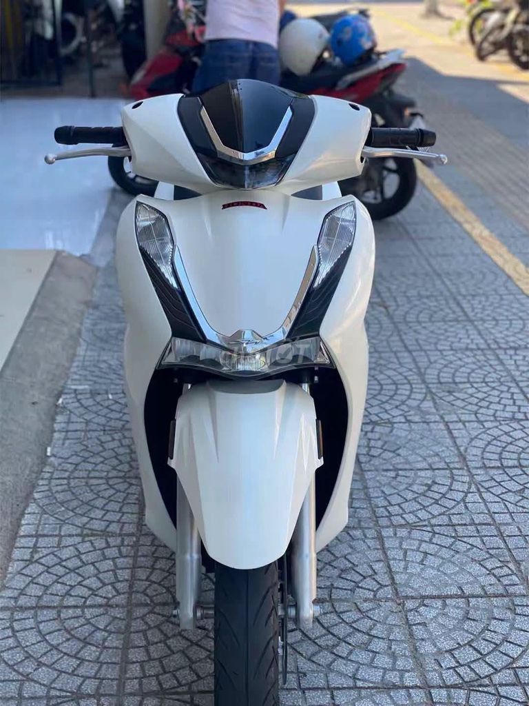 Honda SH 2022 - ảnh 1