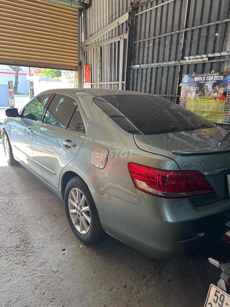 Toyota Camry 2011 - ảnh 2