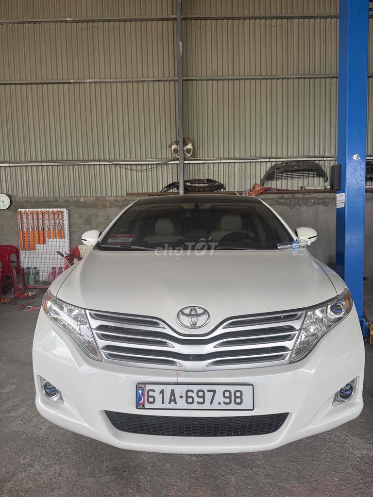 Toyota Venza - ảnh 1