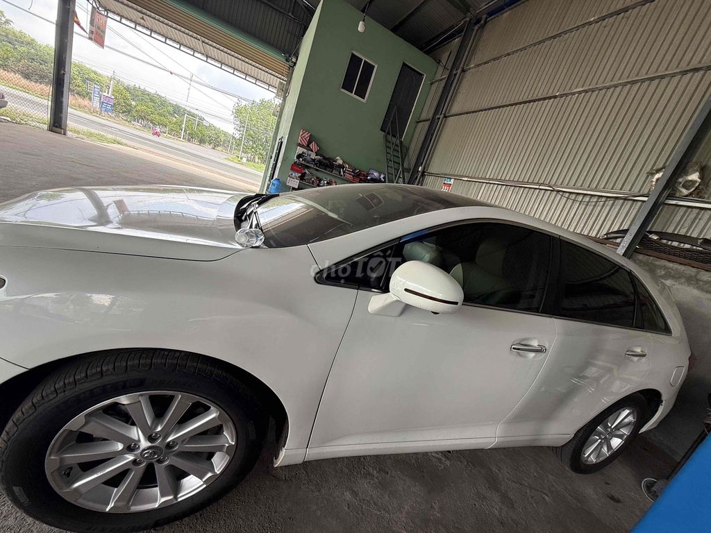 Toyota Venza - ảnh 2