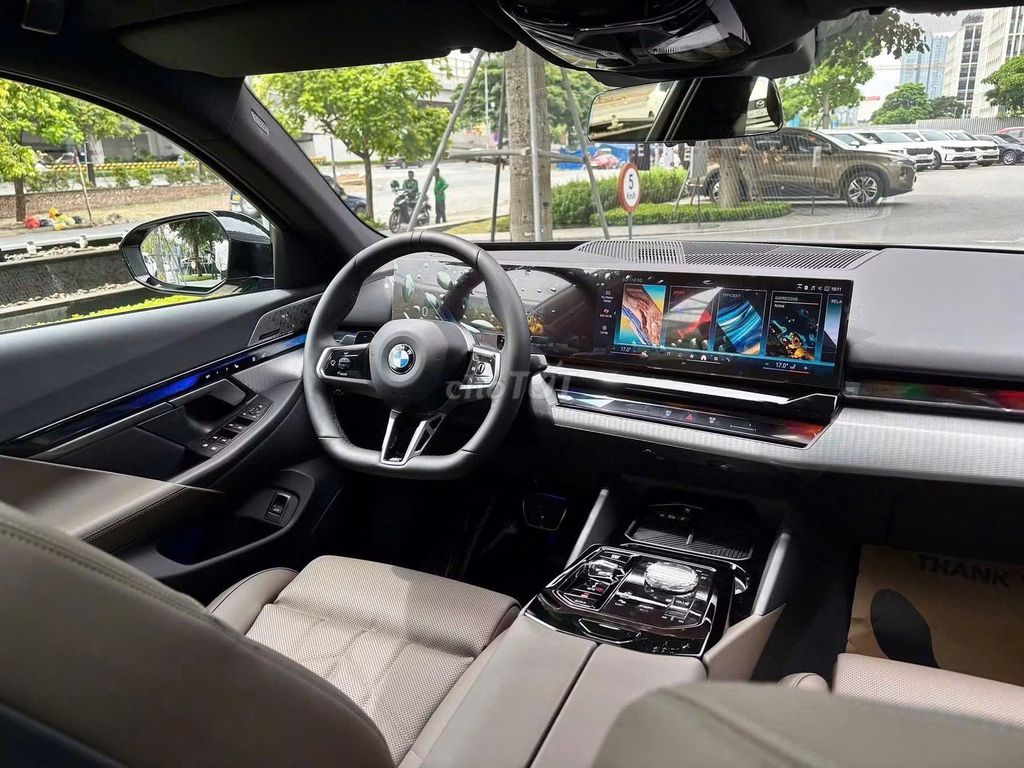 BMW - ảnh 2
