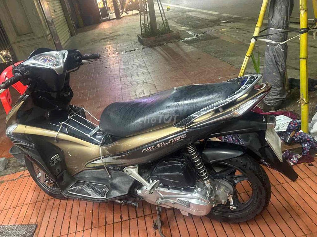 Honda Air Blade 2011 - ảnh 3