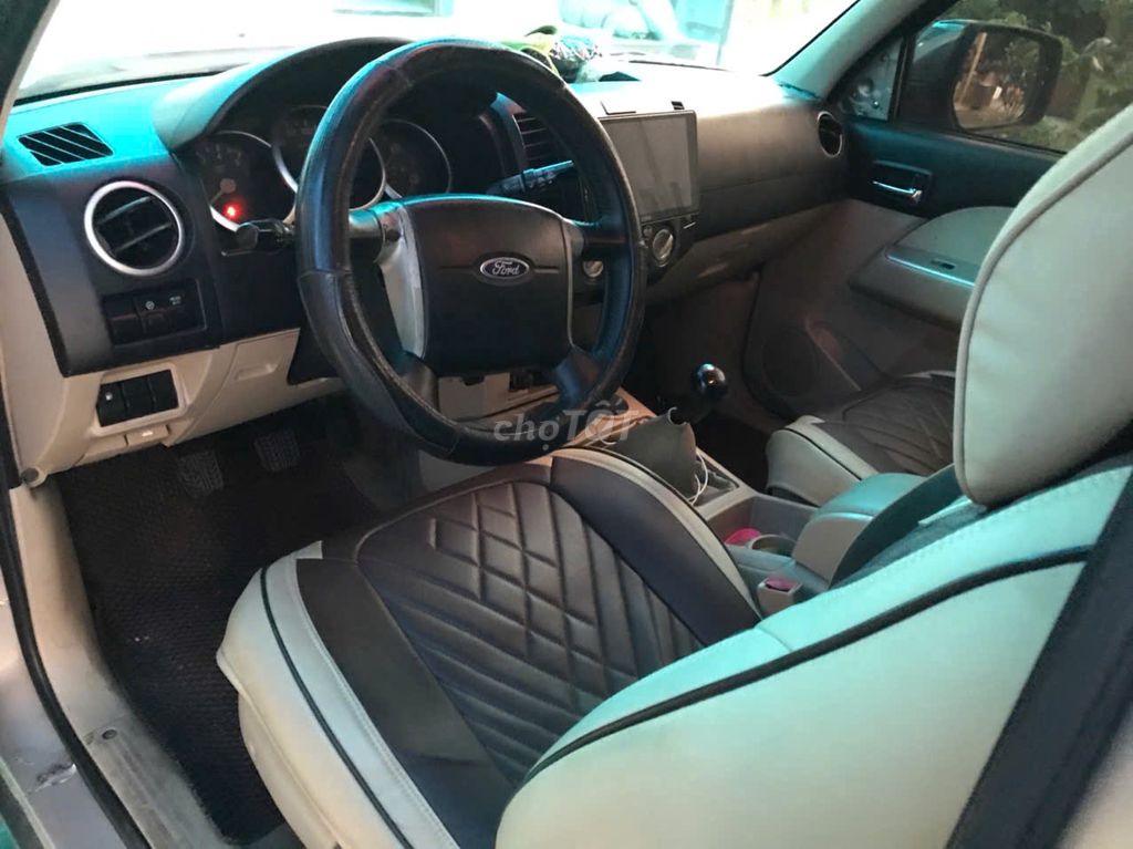 Ford Everest 2008 - ảnh 3