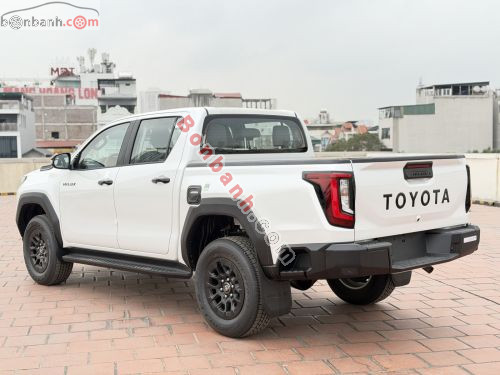 Toyota Hilux Pro 2.8L 4x2 AT 2026 - ảnh 4