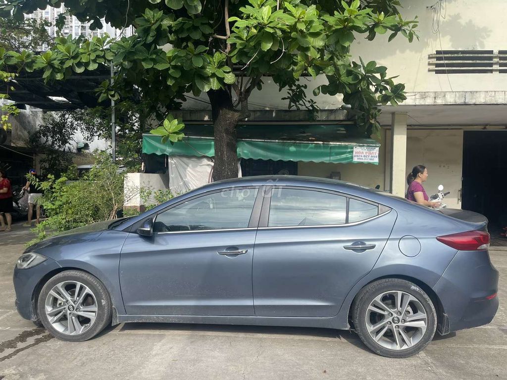 Hyundai Elantra 2016 - ảnh 2