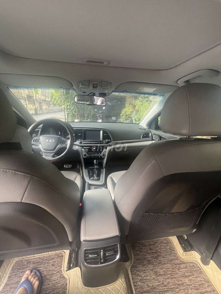 Hyundai Elantra 2016 - ảnh 4