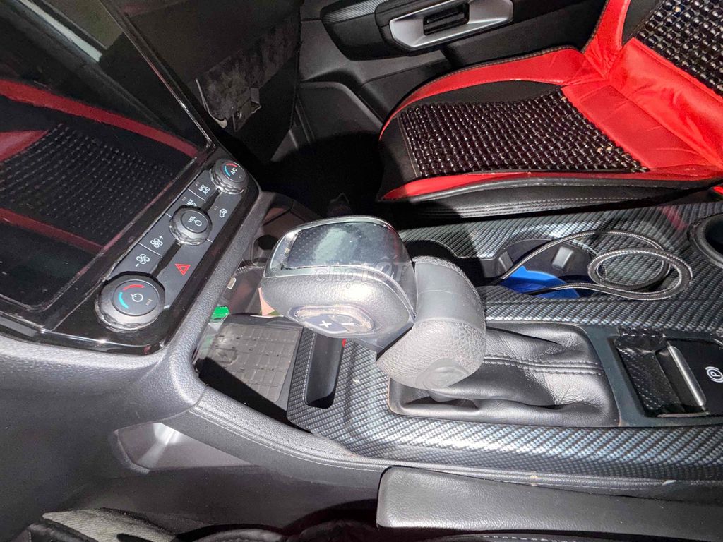 Ford Everest 2023 - ảnh 2