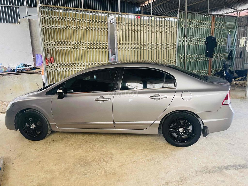 Honda Civic 2008 - ảnh 2