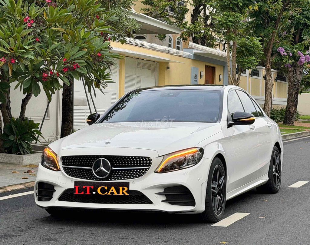 Mercedes-Benz 2021 - ảnh 1