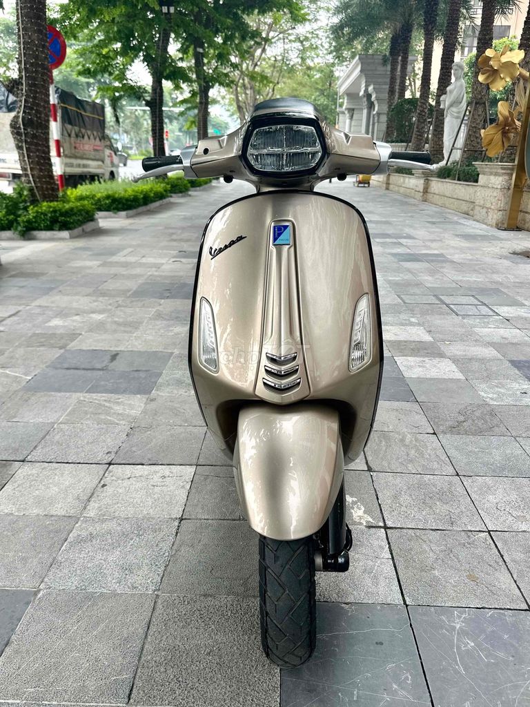 Piaggio Vespa 2015 - ảnh 1