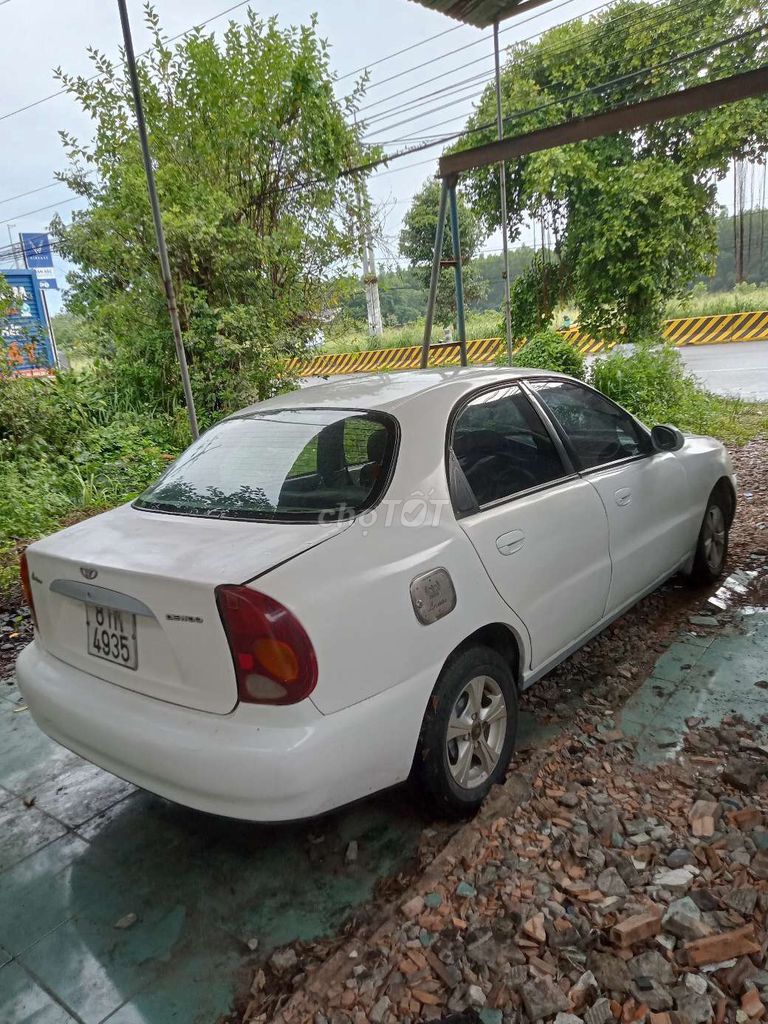Daewoo Lanos 2000 - ảnh 1