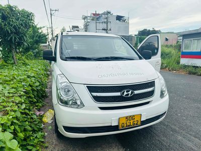 Hyundai Starex 2015 - ảnh 1
