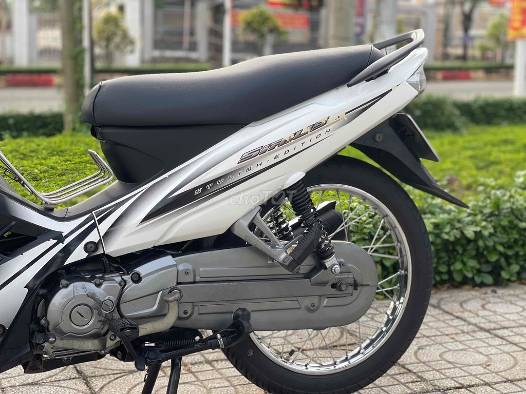 Yamaha Sirius 2012 - ảnh 2