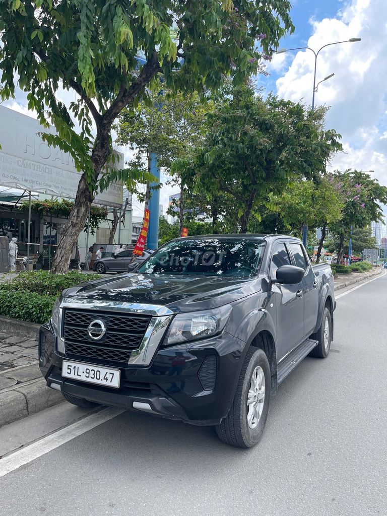 Nissan Navara - ảnh 1