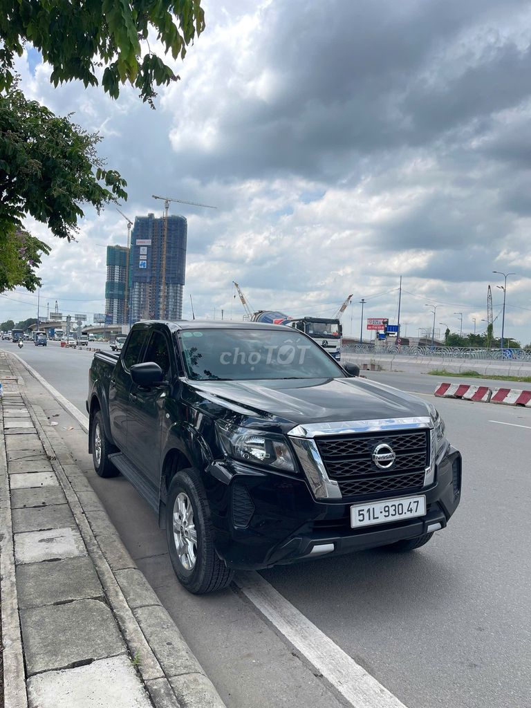 Nissan Navara - ảnh 2