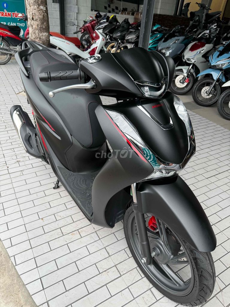 Honda SH 2025 - ảnh 1
