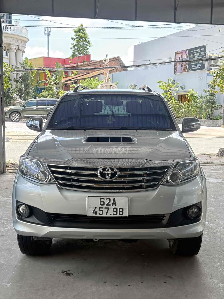 Toyota Fortuner 2015 - ảnh 1