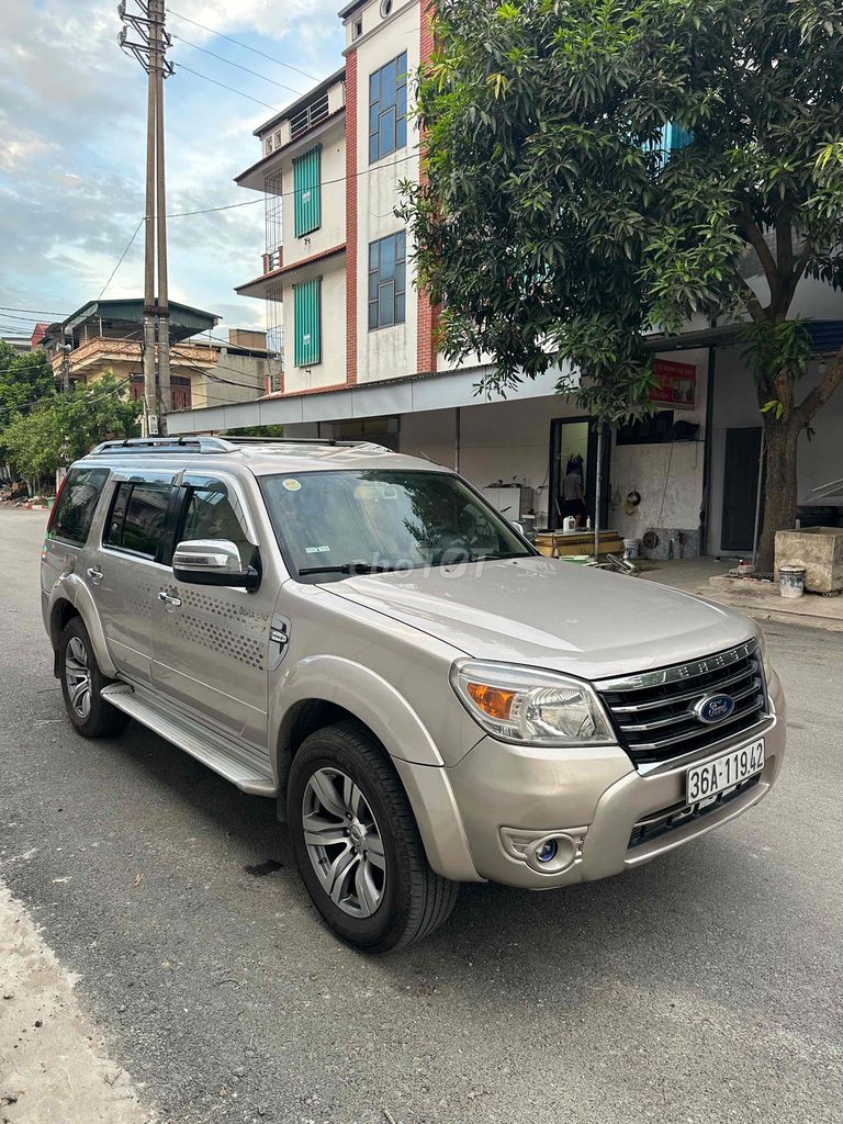 Ford Everest - ảnh 3