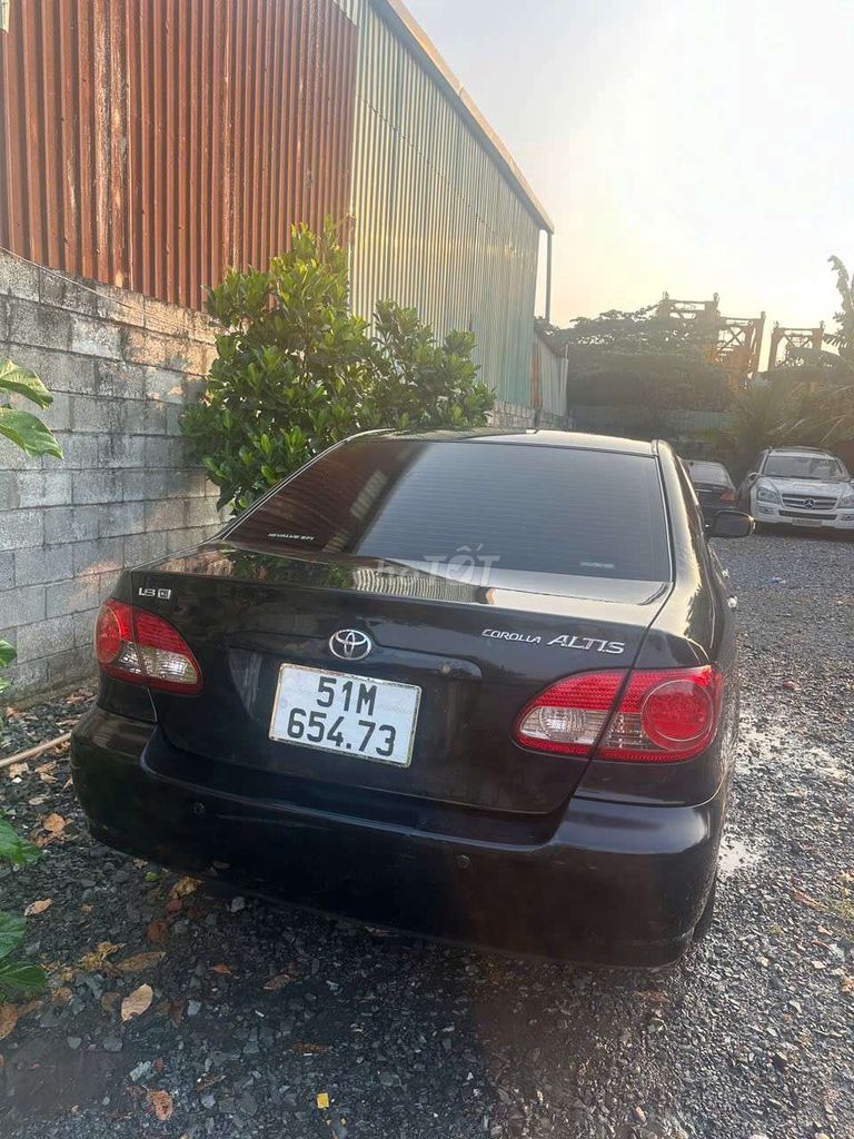 Toyota Corolla Altis - ảnh 2
