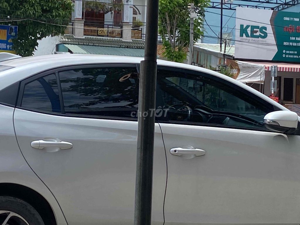 Toyota Vios - ảnh 2