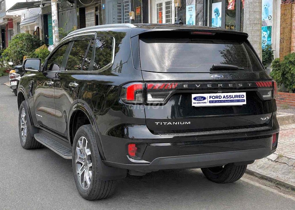 Ford Everest 2022 - ảnh 2