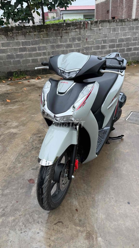 Honda SH 2025 - ảnh 1